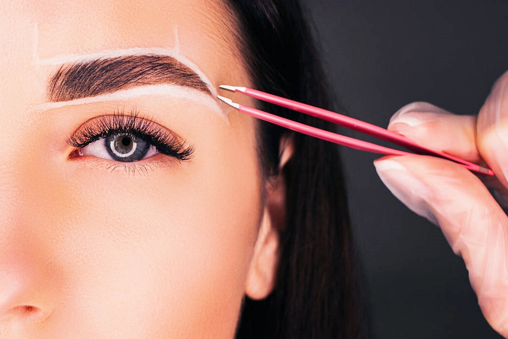 6 Ultimate Tips for Achieving Perfect Eyebrows: Your Complete Guide